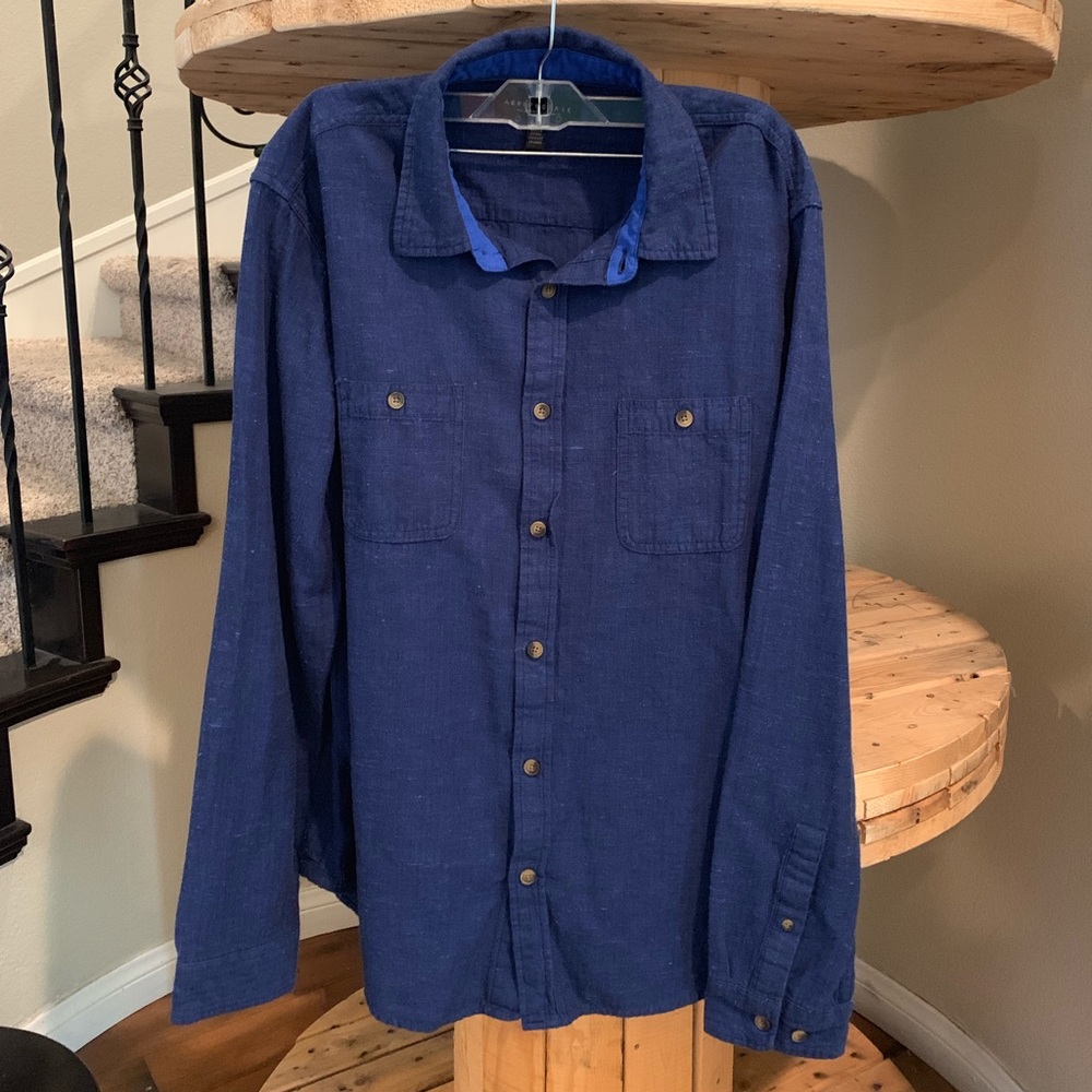 $$$ Aeropostale’s button up shirt
